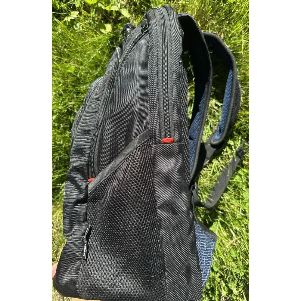 SWISS GEAR EUC XL 17
